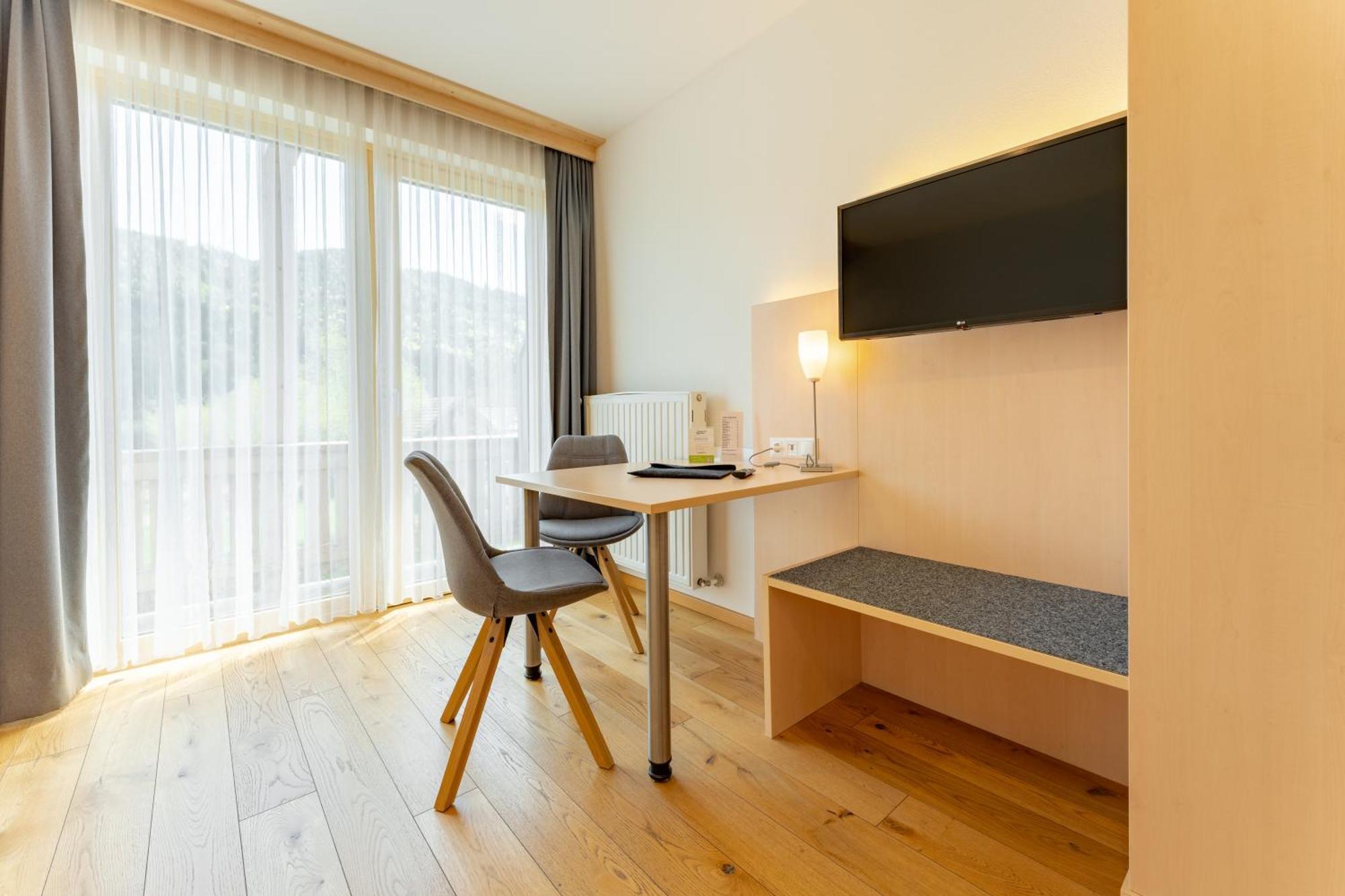 Stampferhof Hotel Weissensee Ngoại thất bức ảnh